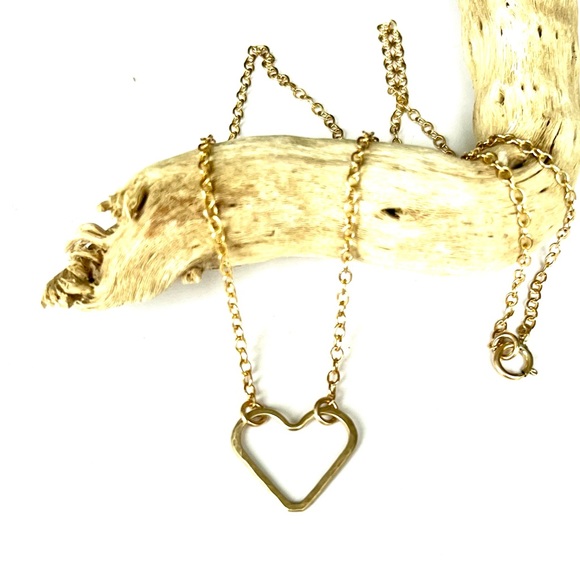 NWT Heart charm choker necklace, 15” long. 4 variants available. Gold filled - Picture 7 of 10